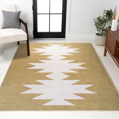 JONATHAN Y Adriel Solid Low-Pile Machine Washable Area Rug