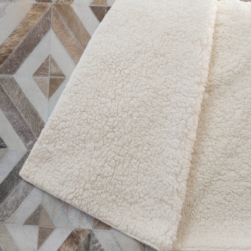 Premium Machine Washable ASB102 Faux Cowhide Sherpa Throw Blanket
