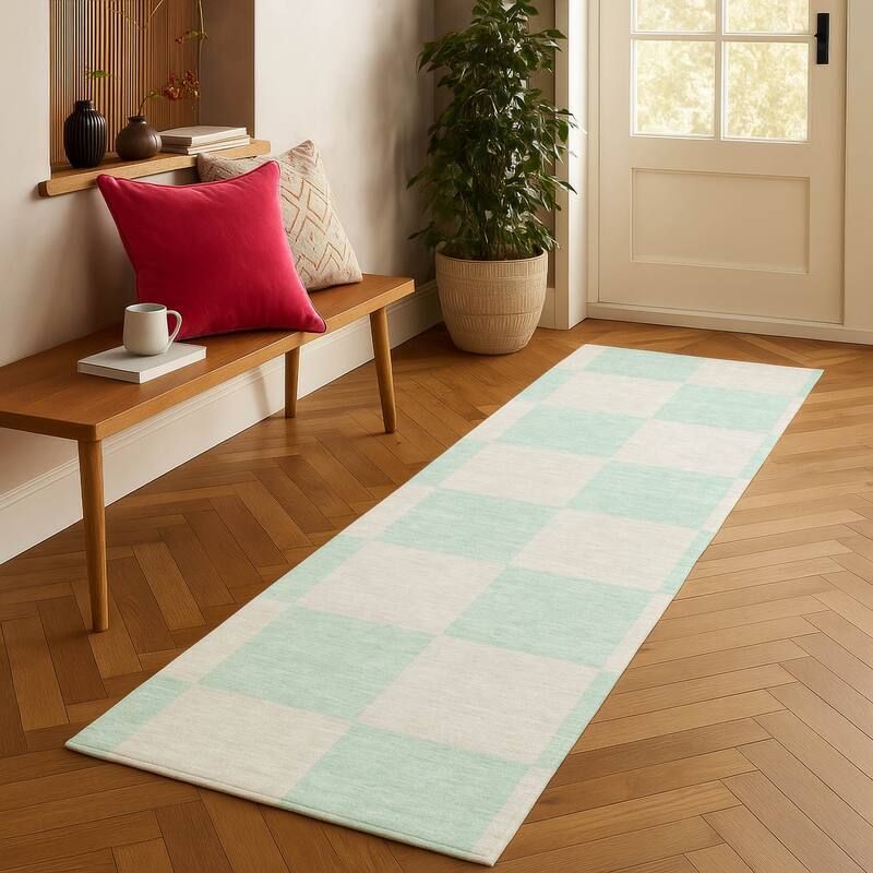 Machine Washable Indoor/ Outdoor Modern Checker Chantille Rug