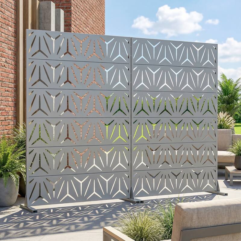 Dovelina Outdoor Freestanding Metal Privacy Screen Decorative Garden Fence (Set of 2)