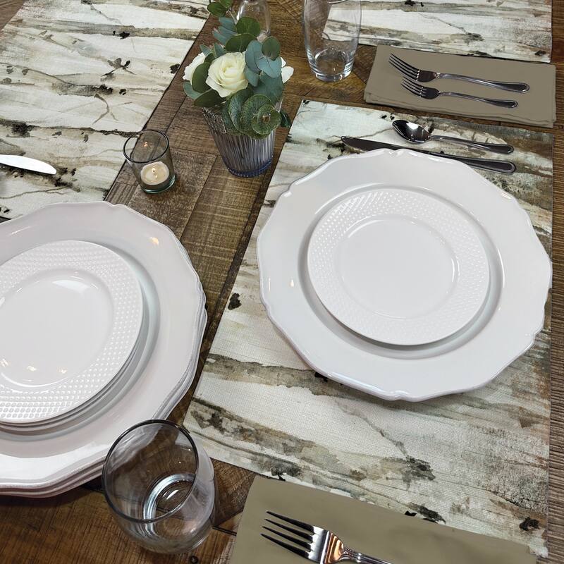 Oak Leaves 4-Pack Poly-Cotton Blend Placemats Manufactured in The USA Machine Washable Dryer Safe