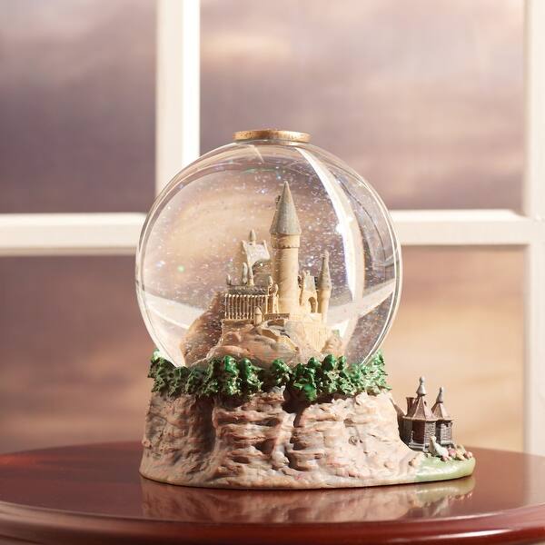 Hogwarts Castle Snowglobe Harry Potter Wizard School Water Globe Col Multicolor Overstock 32208860