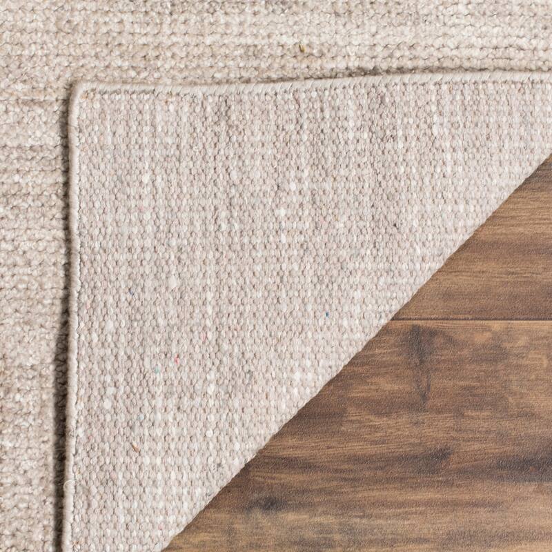 SAFAVIEH Hand-knotted Stone Wash Janina Modern Wool Rug