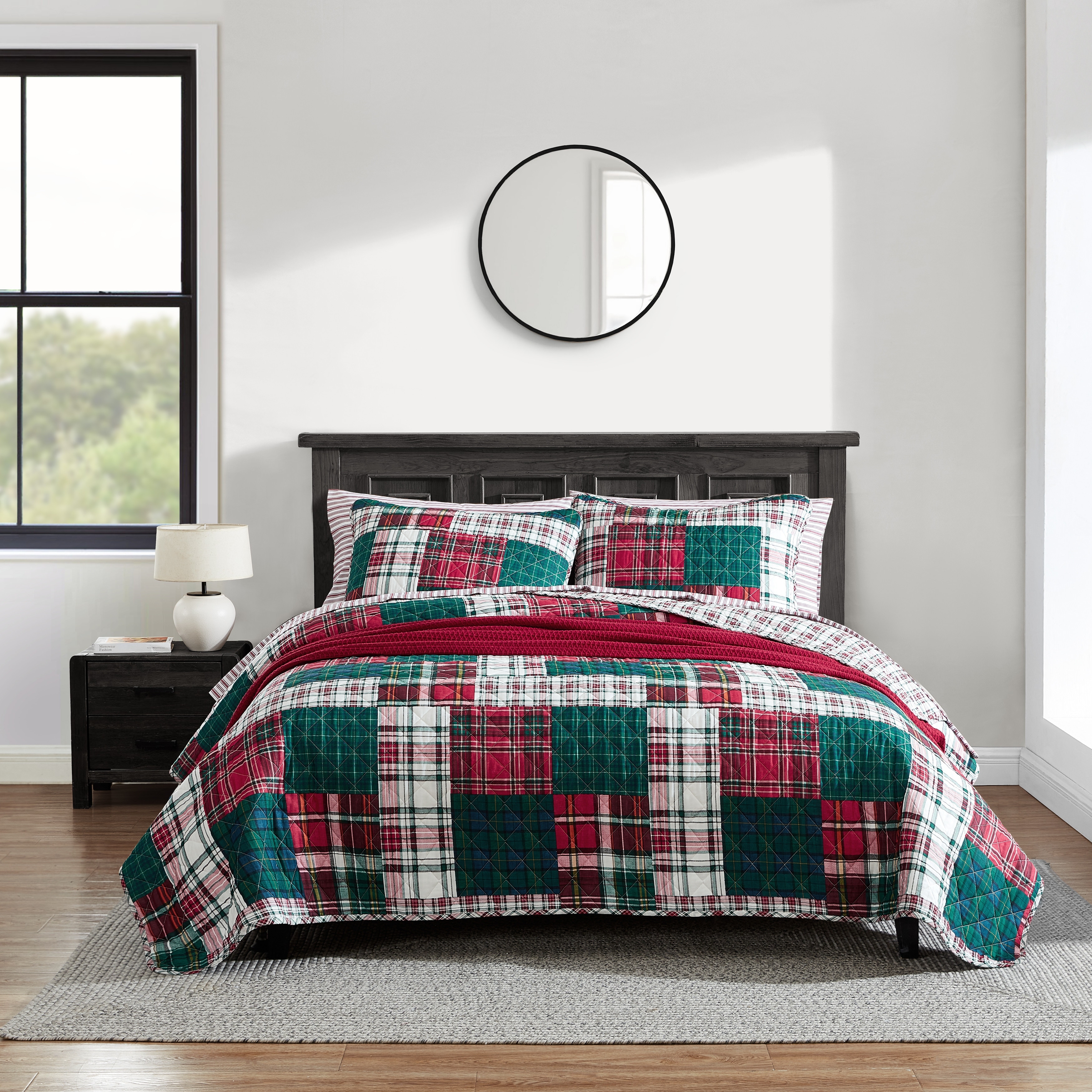 Nautica Emmet Patchwork Red And Green Plaid Reversible Cotton Quilt (3 Piece Set)