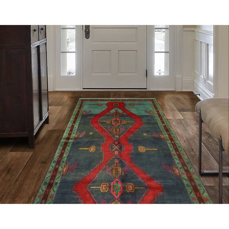 Fine Vintage Distressed Golshan Navy/Red Rug - 4'11" x 9'3"
