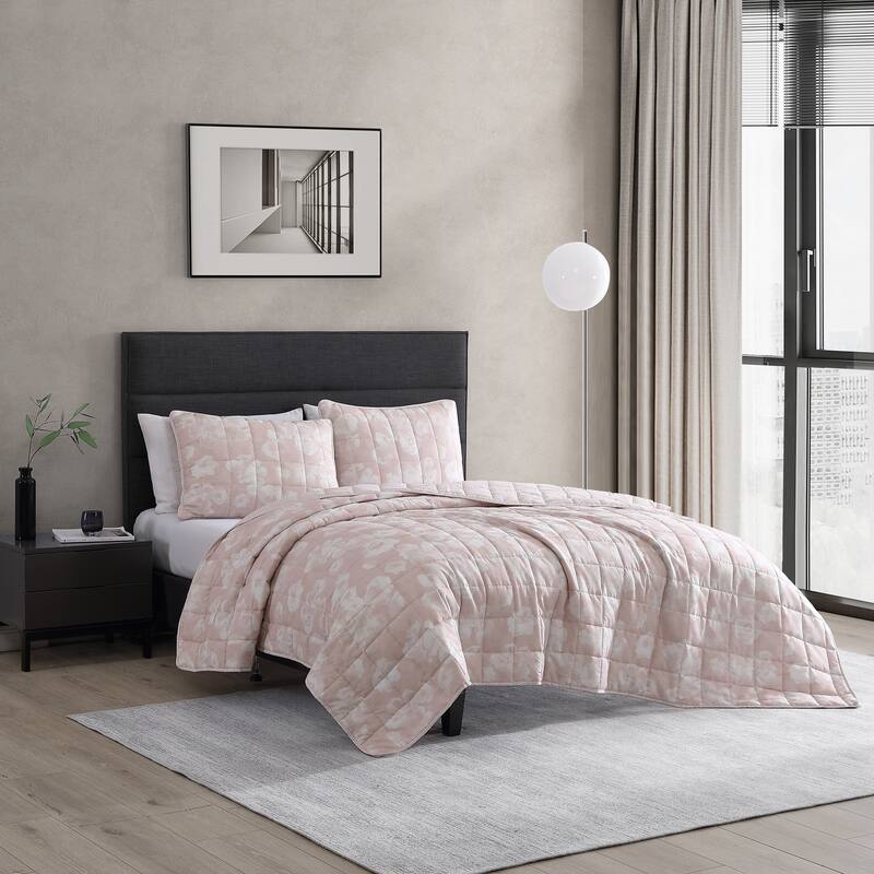 Kenneth Cole New York Madison Floral - Pink Quilt & Sham Set