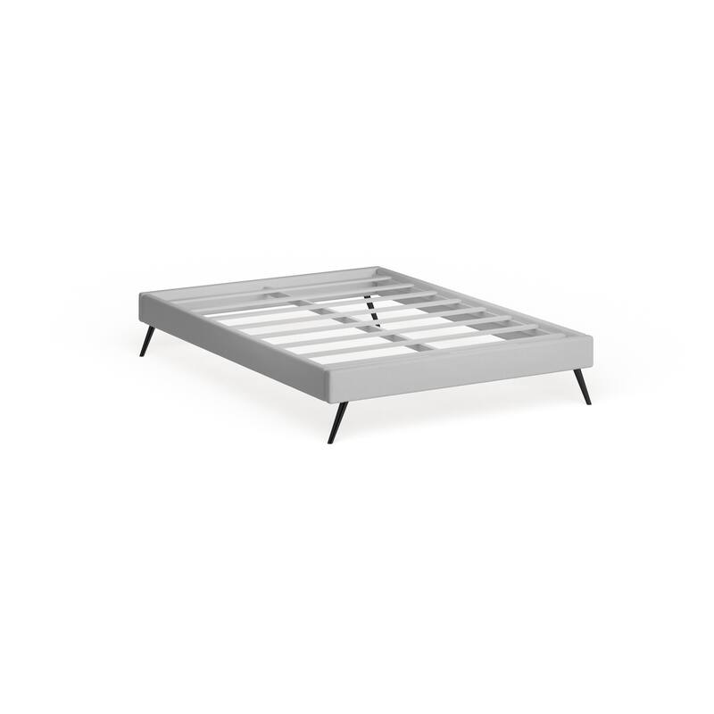Carson Carrington Storfors White Wood Platform Bed with Round Splayed Legs - Full