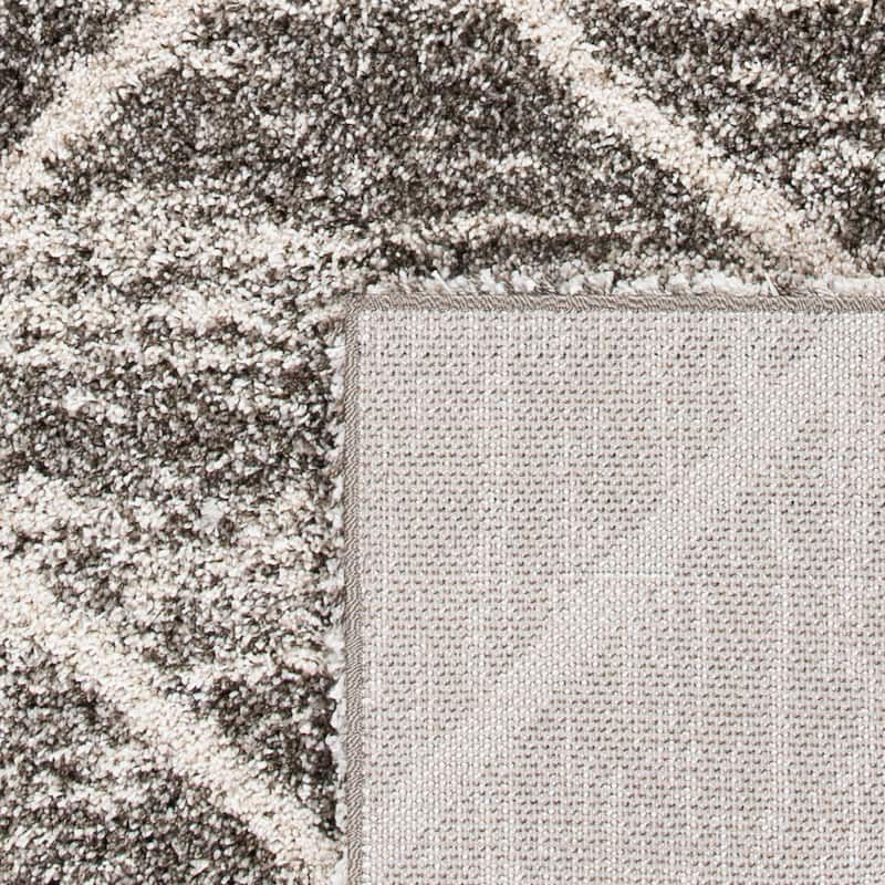 SAFAVIEH Hudson Shag Estella Diamond Trellis 2-inch Thick Rug