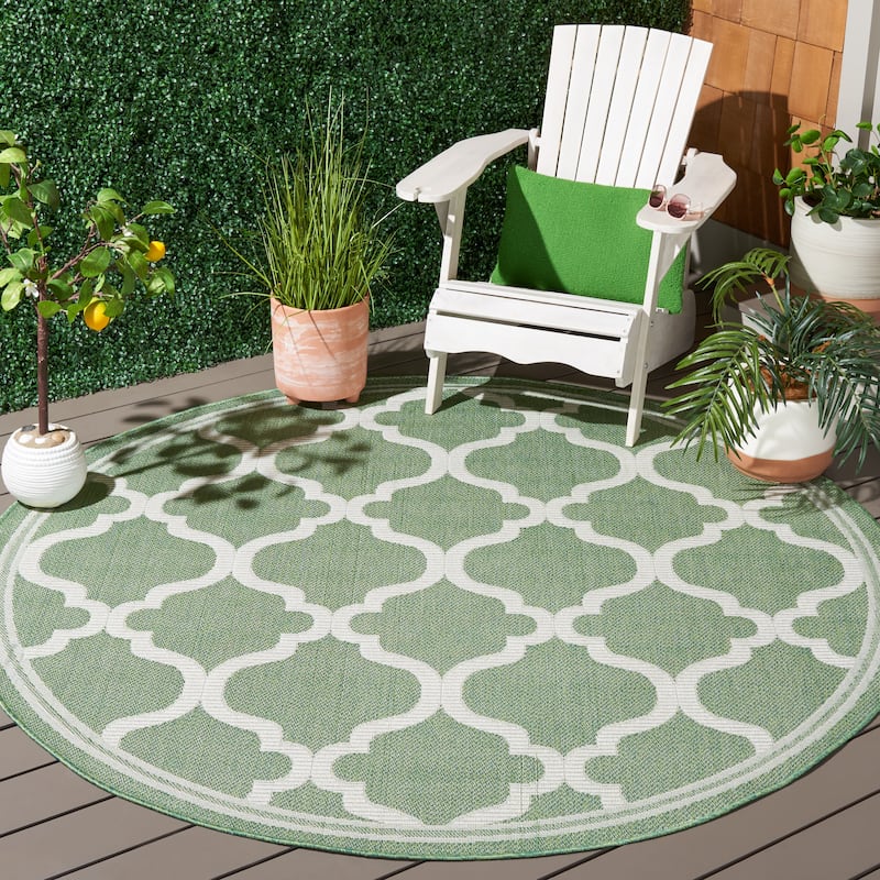 SAFAVIEH Bermuda Washable Edelt Indoor/ Outdoor Waterproof Rug - 6'7" Round - Green/Beige