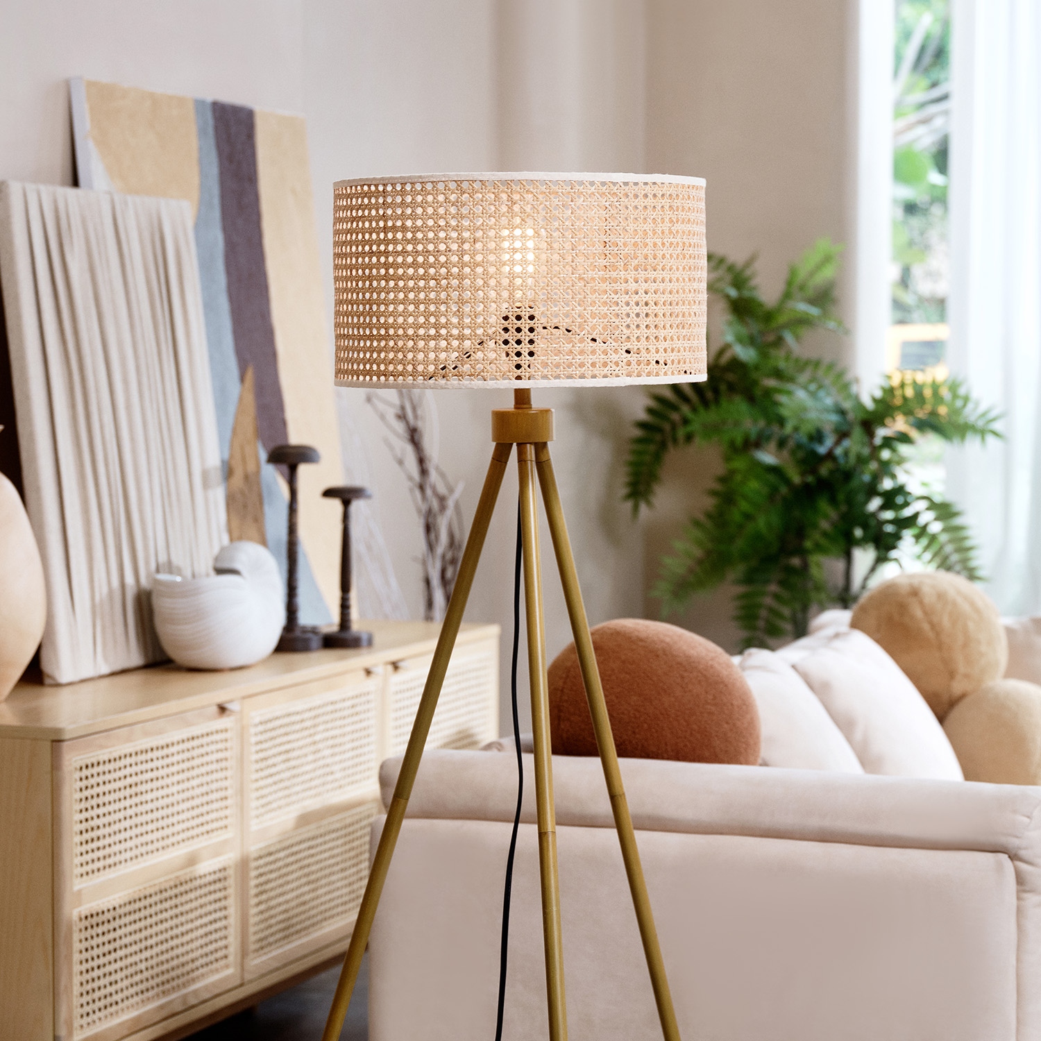 Floor lamp with wicker shade online