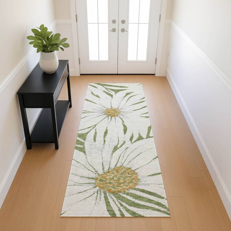 Machine Washable Indoor/ Outdoor Floral Chantille Rug