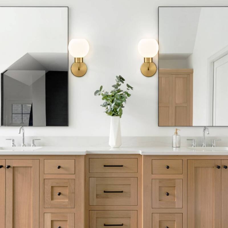 Tenerife Brass Modern Bath Vanity Light / Wall Sconce