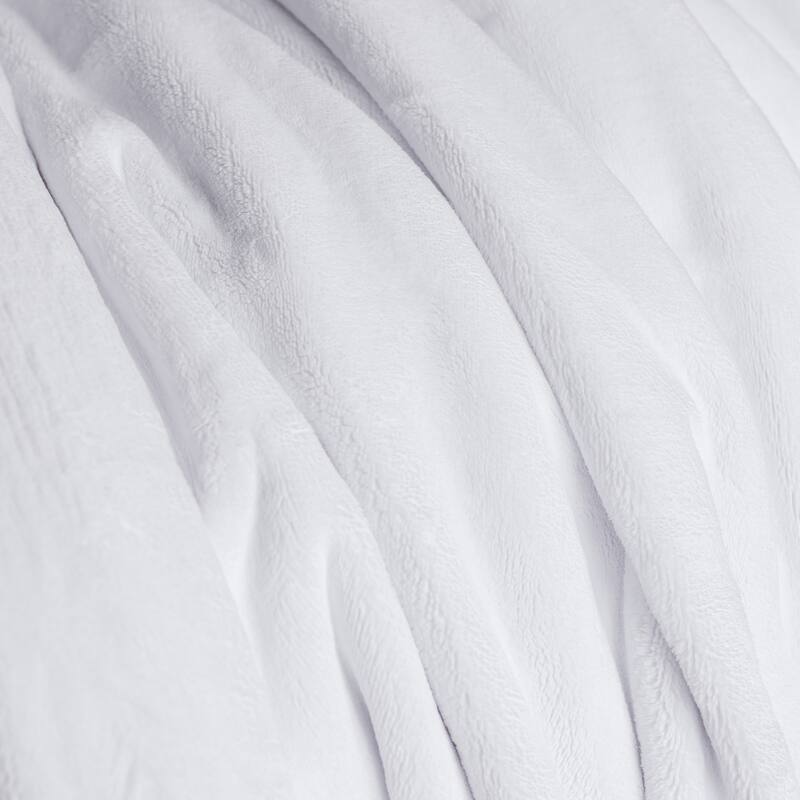 Jennifer Adams Cloud Ultra-Plush Throw