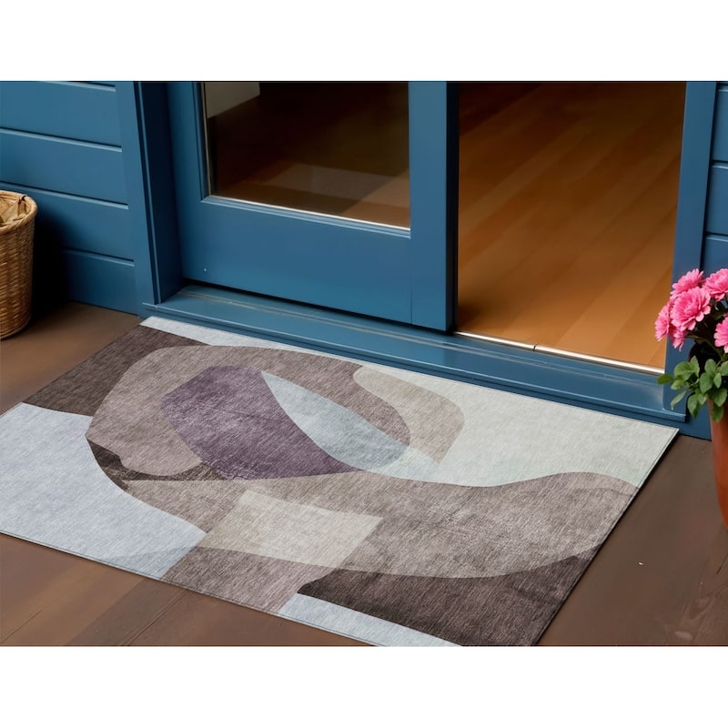 HomeRoots Abstract Transitional Rectangle Outdoor Rug - 3' x 5'