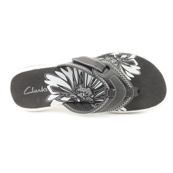 clarks mila flip flops