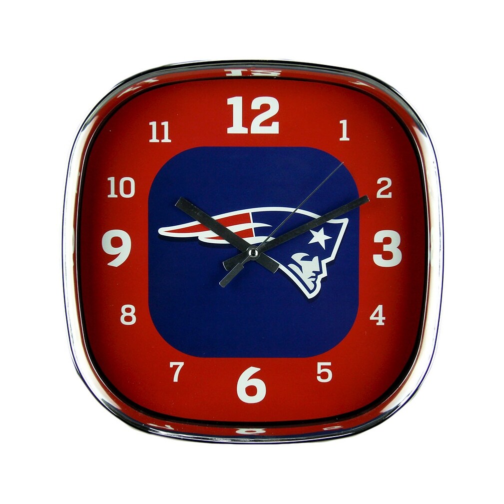 Shop Nfl New England Patriots Logo Glass Face Wall Clock Chrome Finished Frame Red 11 5 X 11 5 X 2 Inches Overstock 21926229