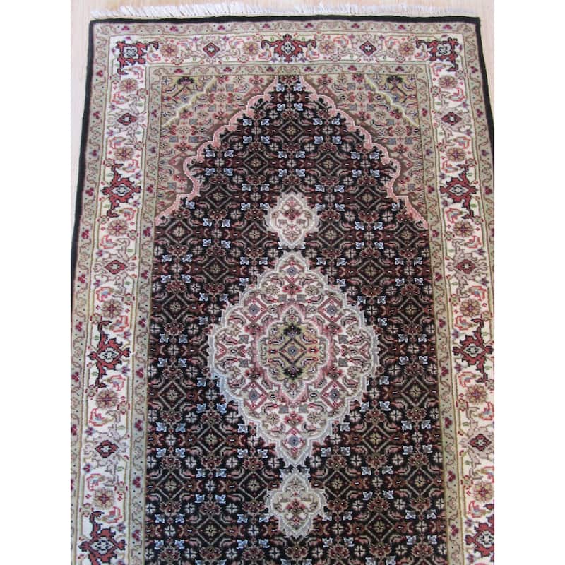 Black Hand Knotted Wool Traditional Mahi Tabriz Rug, 2'7 x 12'1 - Rich oriental design with hand-knotted wool. - N/A