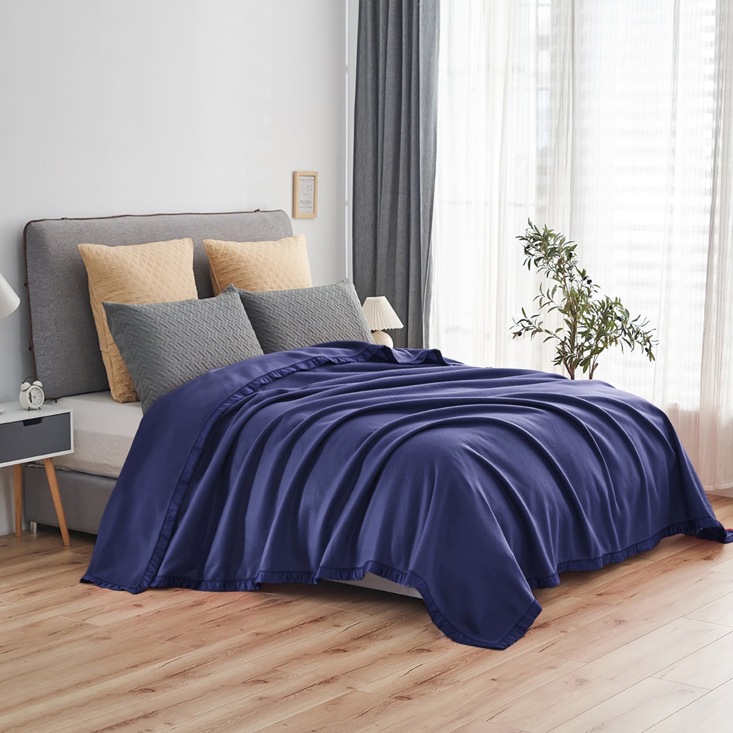 Lightweight Blanket with Satin Trim