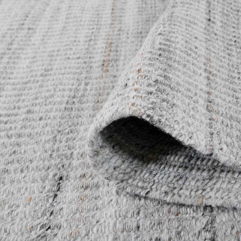 Lineage Gray Heathered Hand-Woven Area Rug 2' x 3'