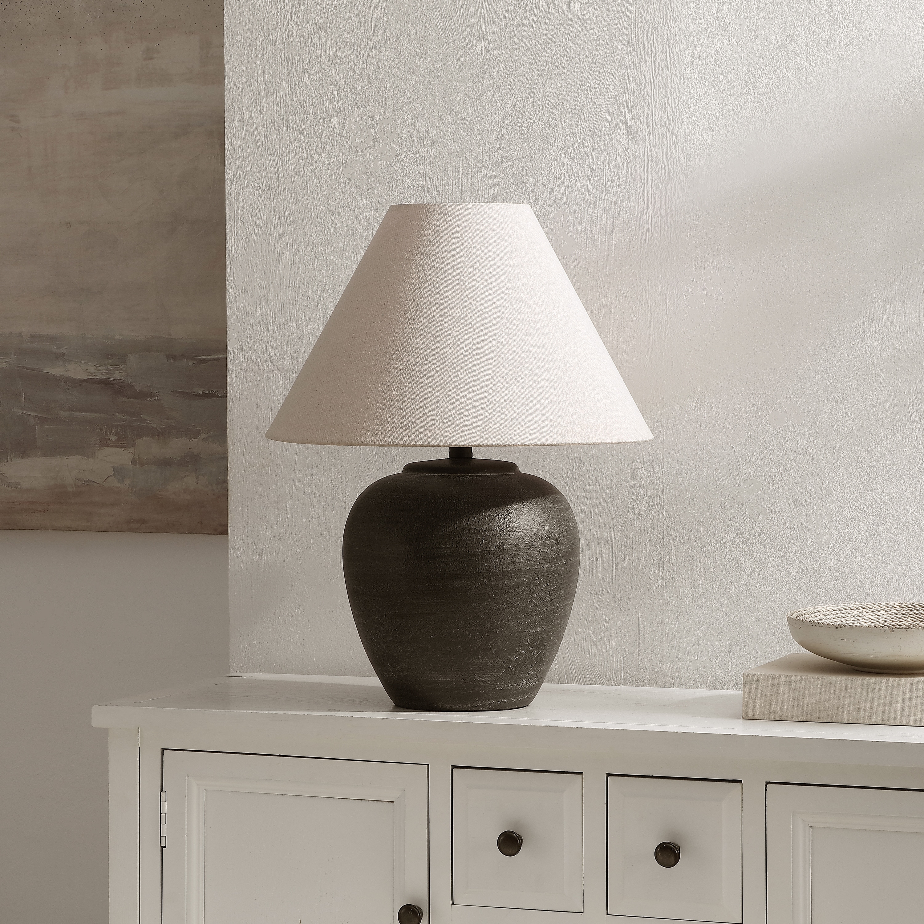 SAFAVIEH Lighting Lucila, 22-inch, Resin Table Lamp - 17"W x 17"D x 22"H