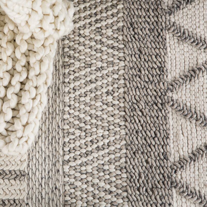 Janson Handmade Wool and Cotton Geometric Area Rug