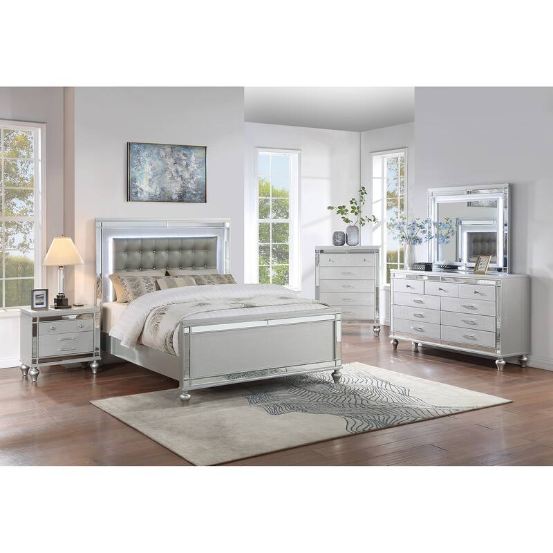 Beautiful Silver Tufted Faux Leather Queen Size Bed w LED Lights 1pc Panel Bedframe Bedroom