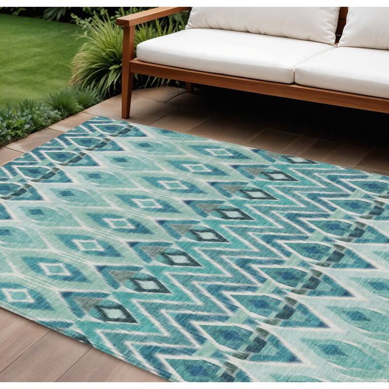 HomeRoots Southwestern Transitional Rectangle Outdoor Rug - 8' X 10'