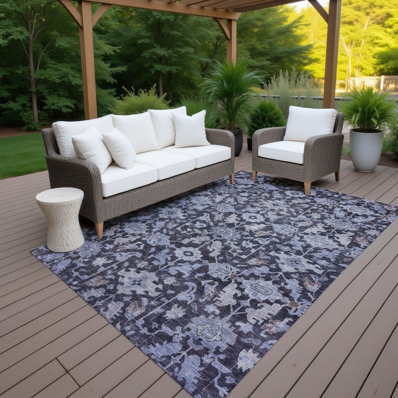 Machine Washable Indoor/ Outdoor Casual Traditional Chantille Rug