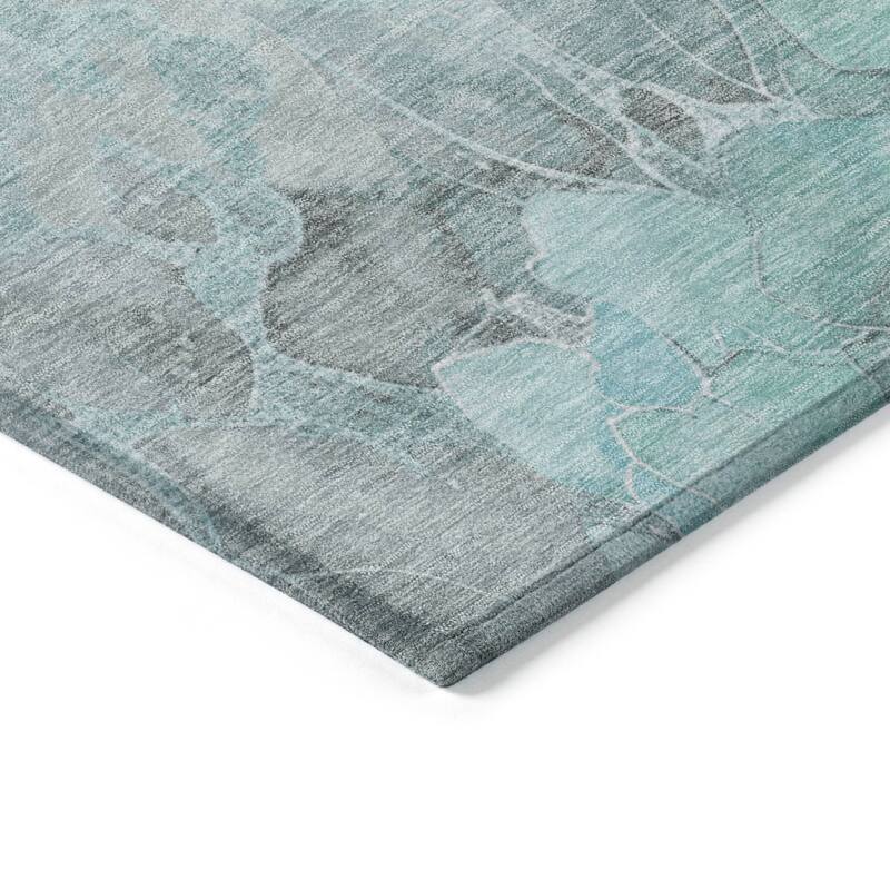 HomeRoots Floral Transitional Rectangle Outdoor Rug