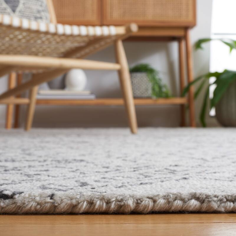 SAFAVIEH Handmade Casablanca Iqrame Rustic Wool Rug