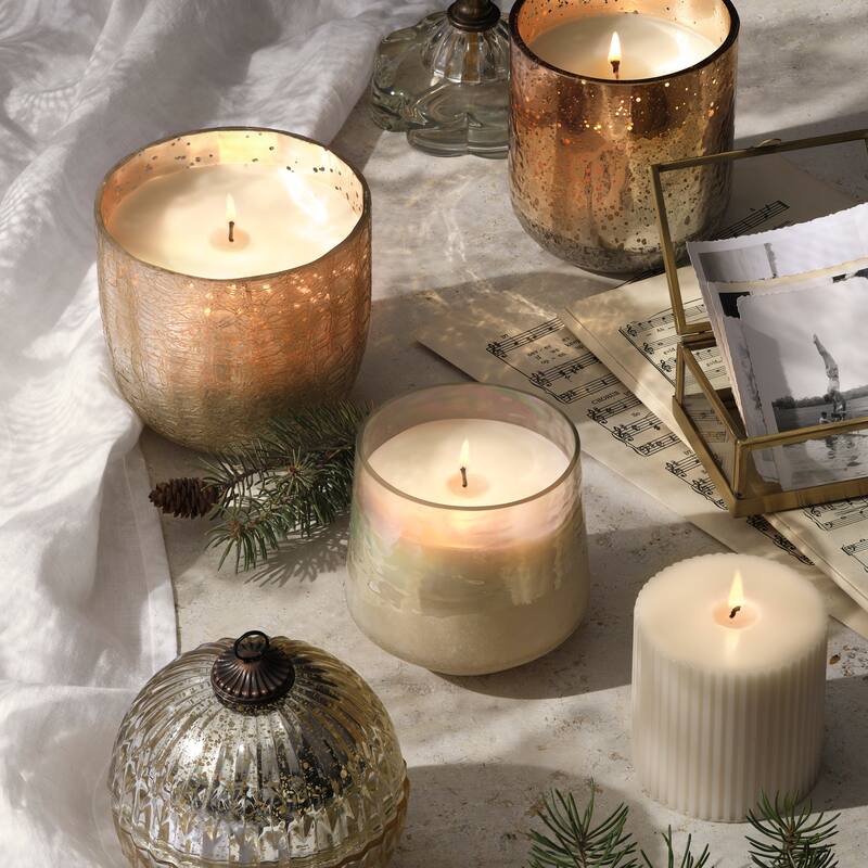 ILLUME Noble Holiday Winter White Candle