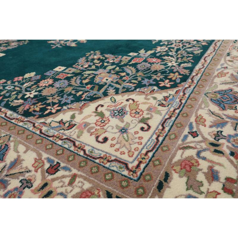 7'5''x9'6'' Hand Knotted Wool Emerald Taabriz Traditional Plush Pile Area Rug - 7' 5'' x 9' 6''