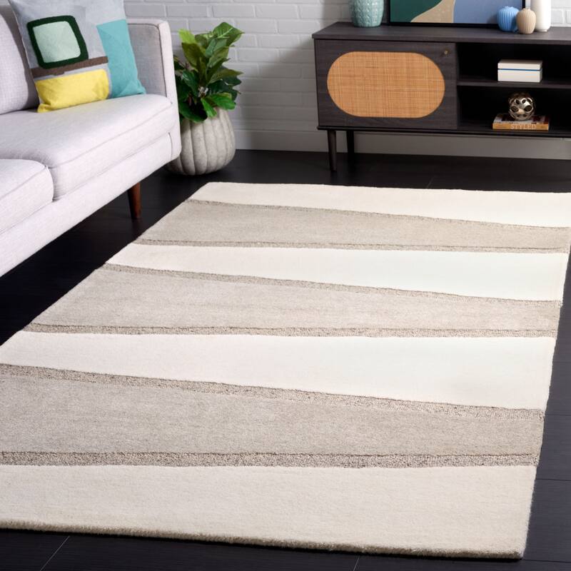SAFAVIEH Handmade Fifth Avenue Heidrun Mid-Century Modern New Zealand - 5' x 8' - Ivory/Grey