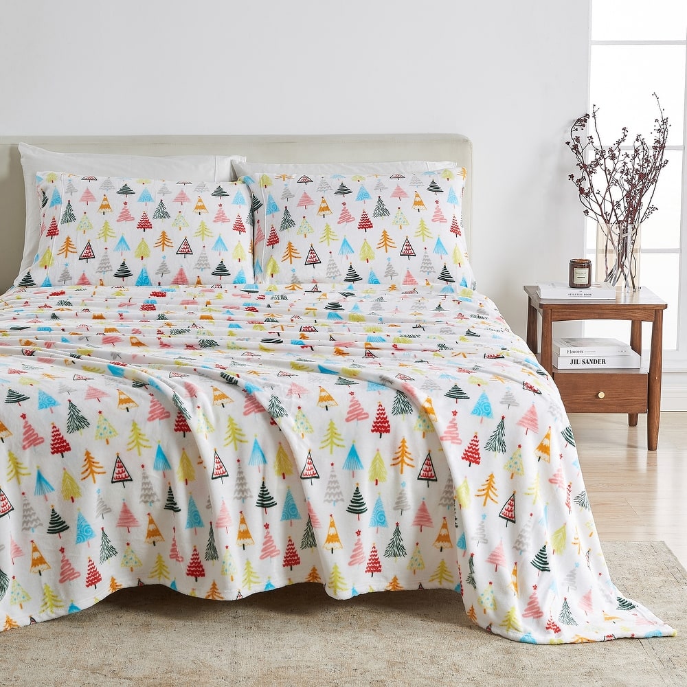 Luxurious Printed Velvet Plush Warm and Cozy Sheet Set.