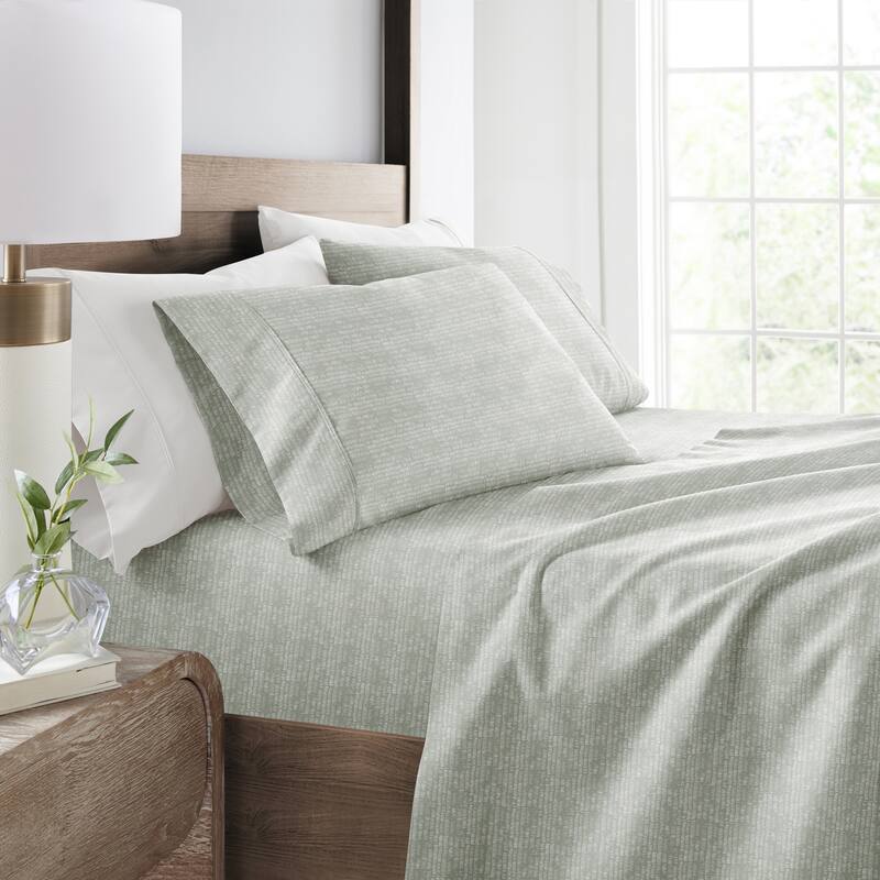 Soft Lines Patterned Ultra-Soft Bed Sheet Set