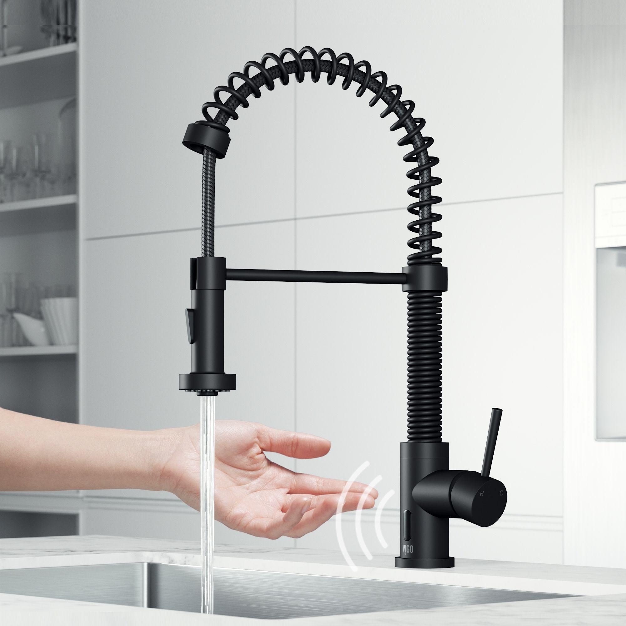 Vigo VG02001S Edison 1.8 GPM 19" Single Hole Pre-Rinse Pull Down
