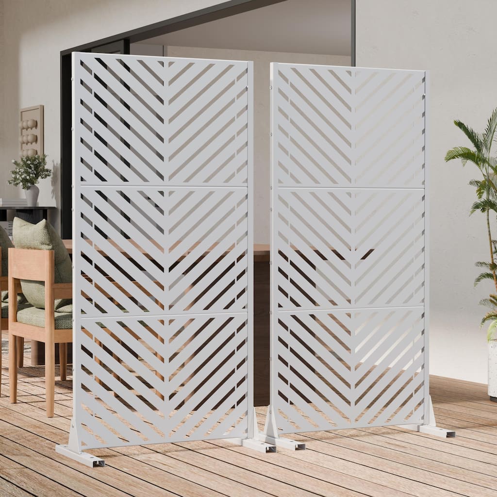 Outdoor Privacy Screen 2-Panel Chevron Metal Privacy Fence with Wind-Resistant Base Durable Decorative Divider