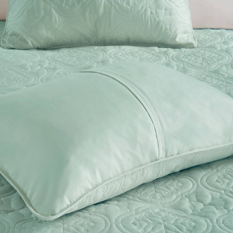 510 Design Hayley Oversized Solid Texture 3 Piece Reversible Bedspread Set