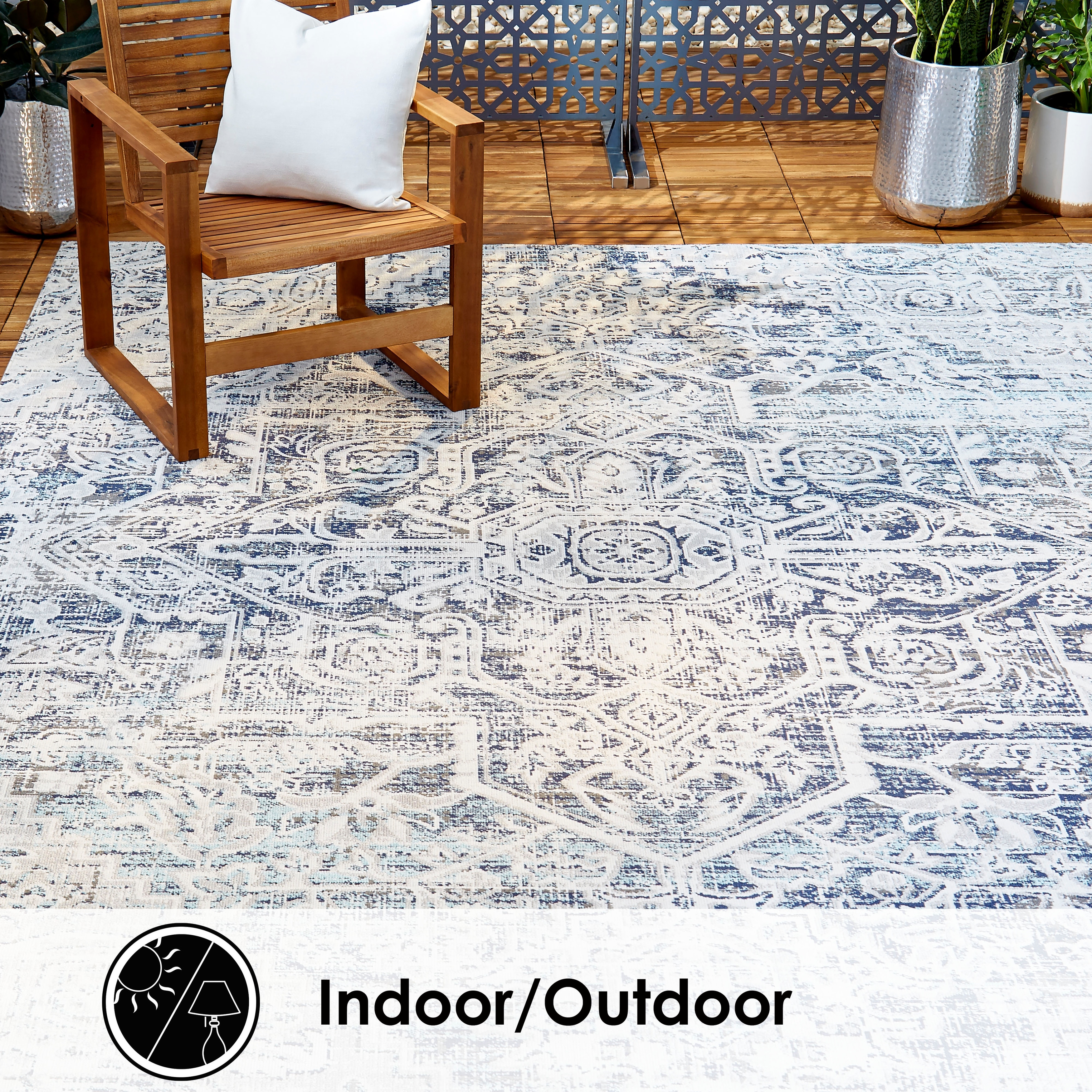 Nicole Miller Patio Sofia Fleur Area Rug