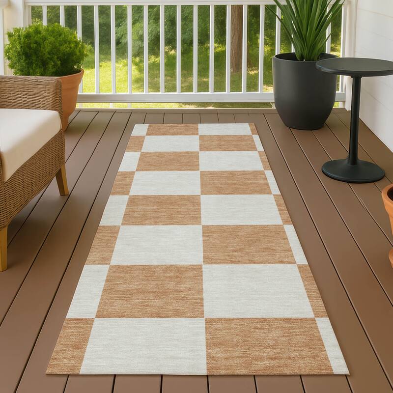 Machine Washable Indoor/ Outdoor Modern Checker Chantille Rug - Copper - 2'3" x 7'6"