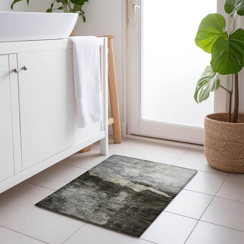 Machine Washable Indoor/ Outdoor Modern Contemporary Chantille Rug - Taupe - 1'8" x 2'6"
