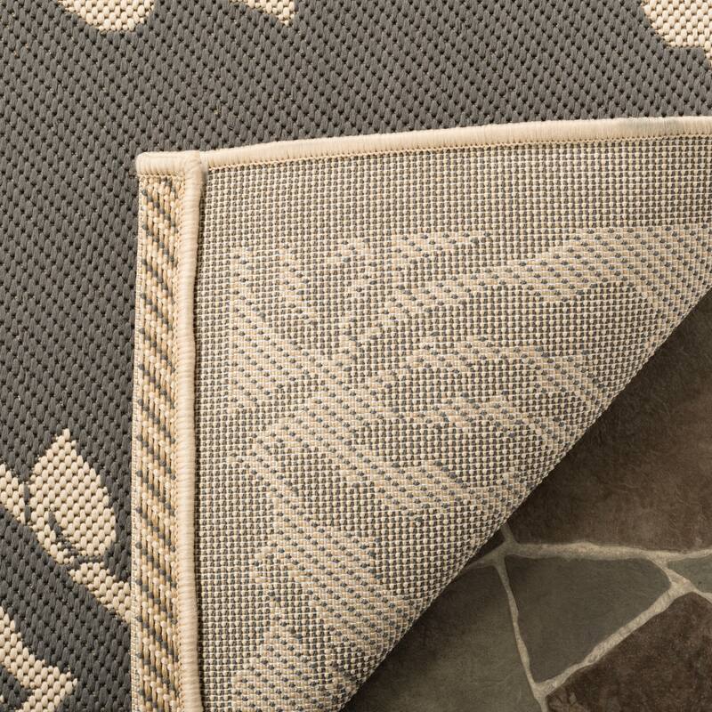 Martha Stewart by SAFAVIEH Highland Lily Indoor/ Outdoor Waterproof Rug