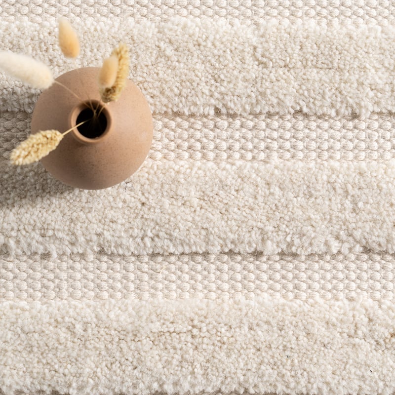 Nuloom Zavira Solid Mid-Century Modern Area Rug