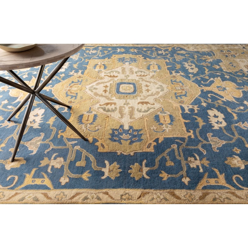 Livabliss Caesar Traditional Area Rug