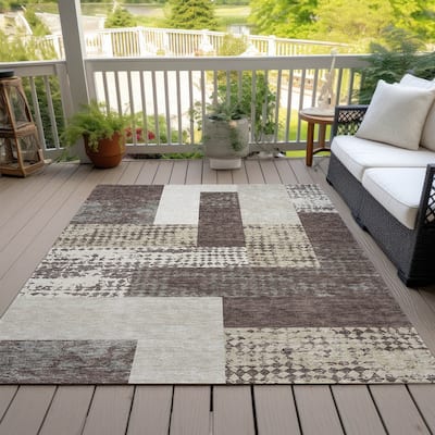 Machine Washable Indoor/ Outdoor Modern Blocks Chantille Rug