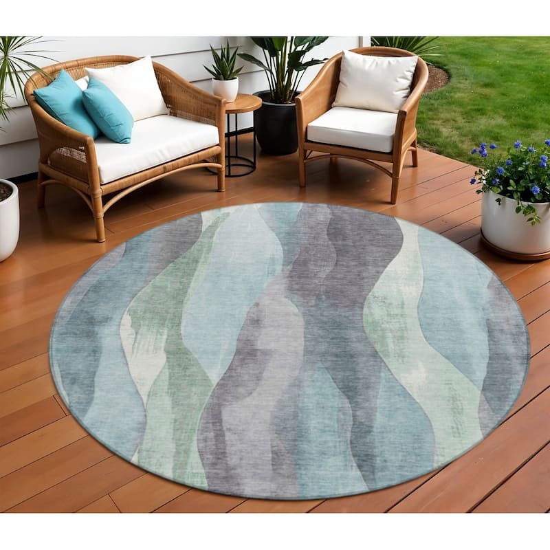 HomeRoots Abstract Transitional Rectangle Outdoor Rug - 8' Round