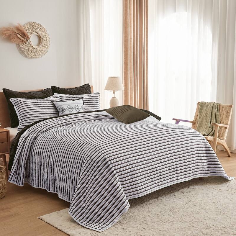 Wonderful 5 Piece Striped Coverlet Set - White & Brown - Queen
