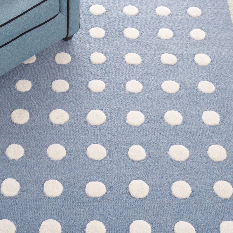 SAFAVIEH Handmade Kids Gayana Dots Wool Rug