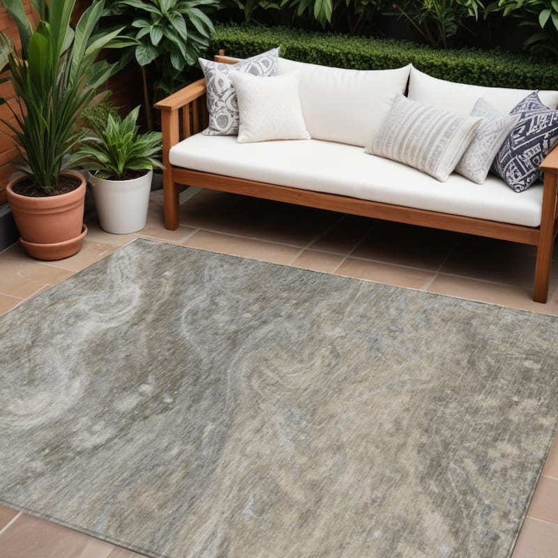 HomeRoots Abstract Transitional Rectangle Outdoor Rug - 8' X 10'