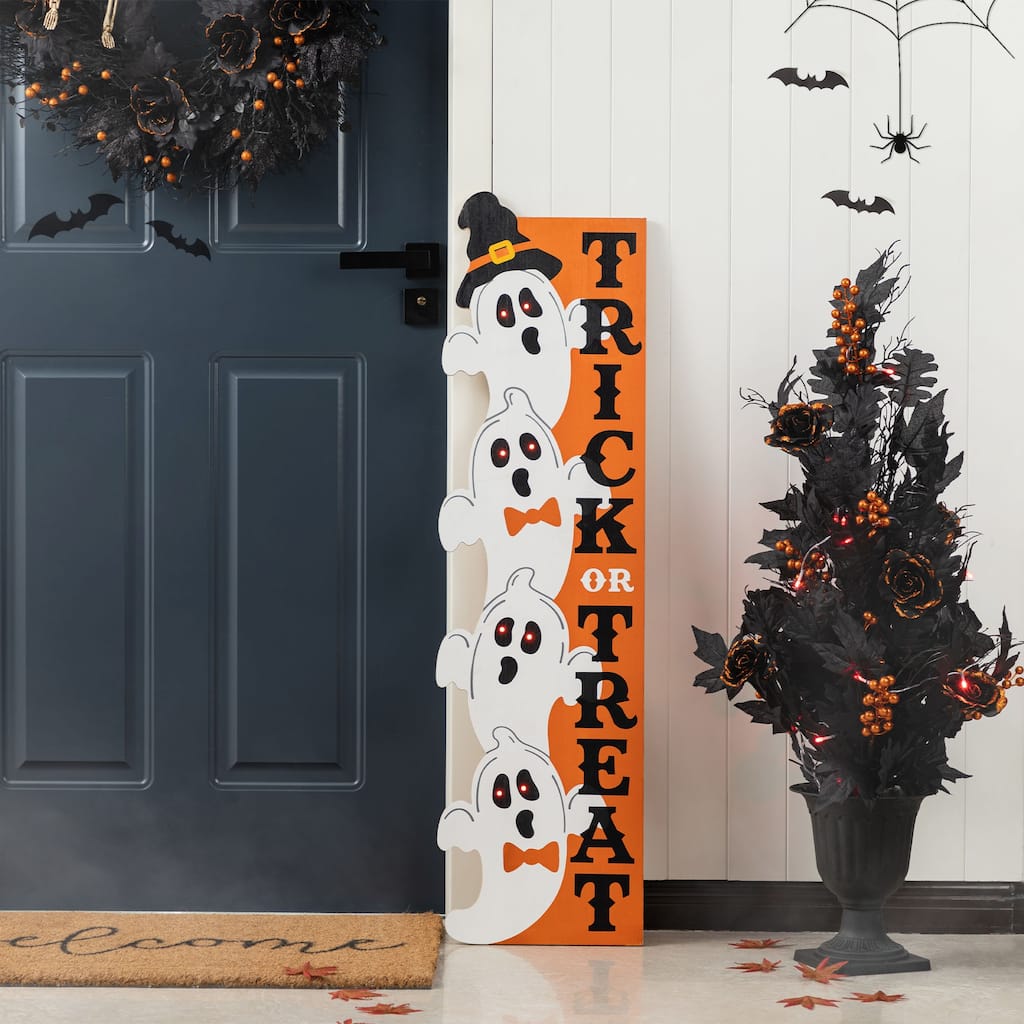Glitzhome 42"H Lighted Halloween Wood Stacked Ghost with "Trick or Treat" Porch Sign w/Timer